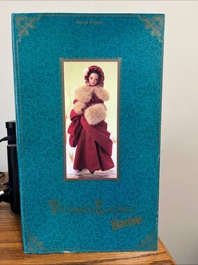 1994 Hallmark Victorian Elegance Special Edition Barbie